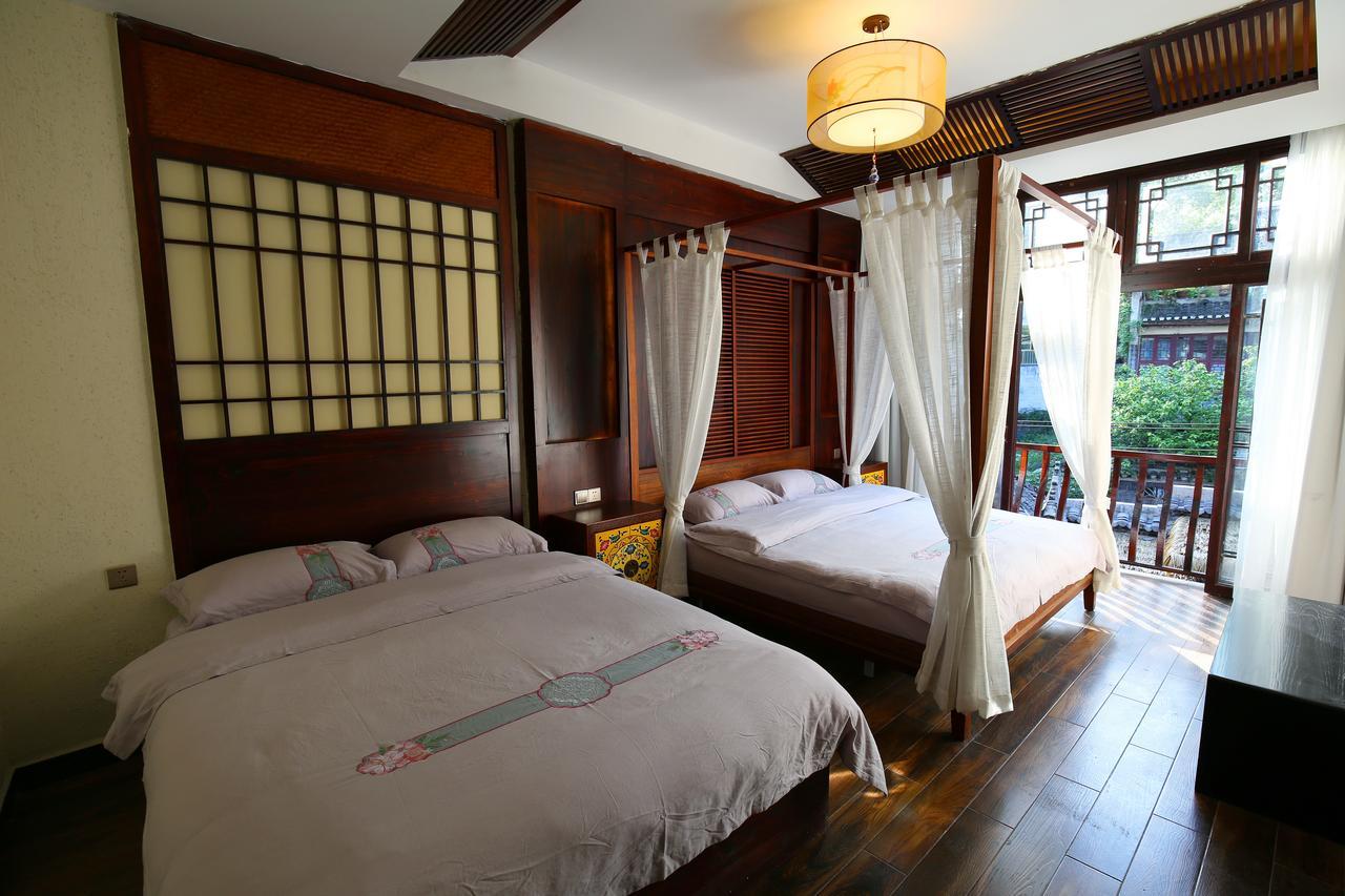 Oriental Inn Phoenix Puyuan Branch Fenghuang Esterno foto